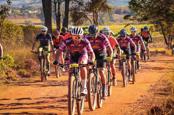 Navigating UK Laws: The Ultimate Guide to Riding Sport Bikes in Bus Lanes